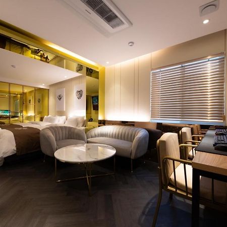 Hotel In Cafe Doksan Seul Esterno foto