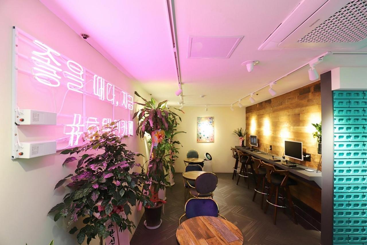 Hotel In Cafe Doksan Seul Esterno foto